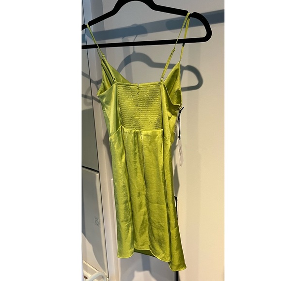 NEW WITH TAGS - Aritzia Sunday Best XS Pear Green Spencer Dress - Picture 3 of 3